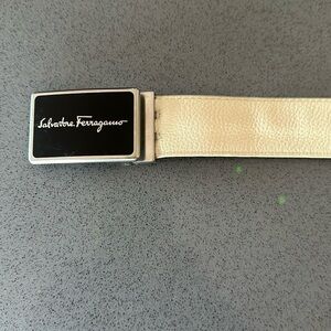 Ferragamo crème/ black reversible belt size 36